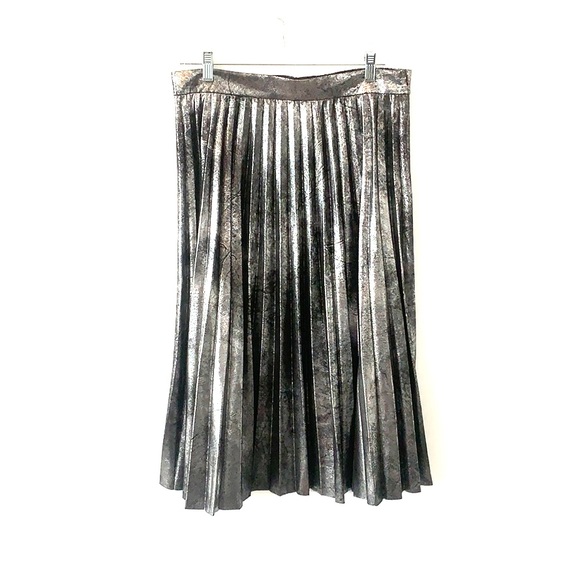Zara Dresses & Skirts - Zara Pleated Midi Skirt
